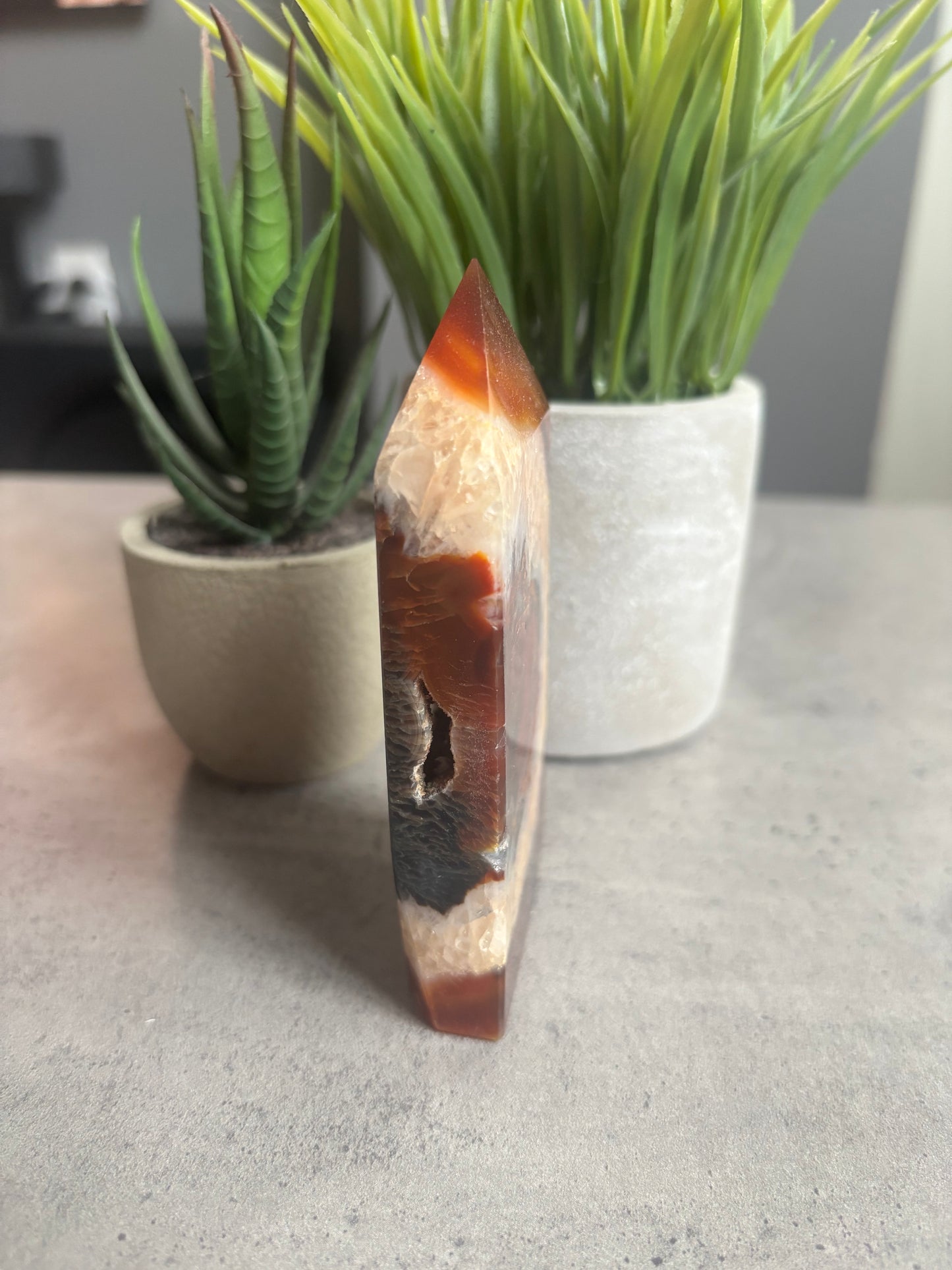DRUZY CARNELIAN OBELISK M40