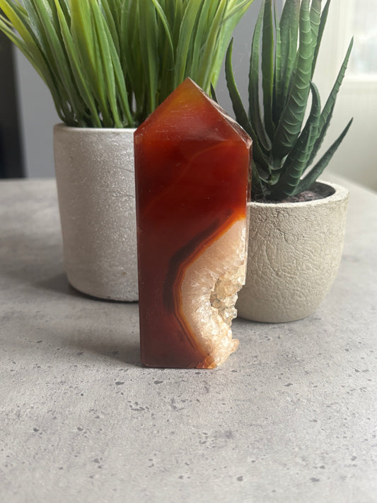 DRUZY CARNELIAN OBELISK G31