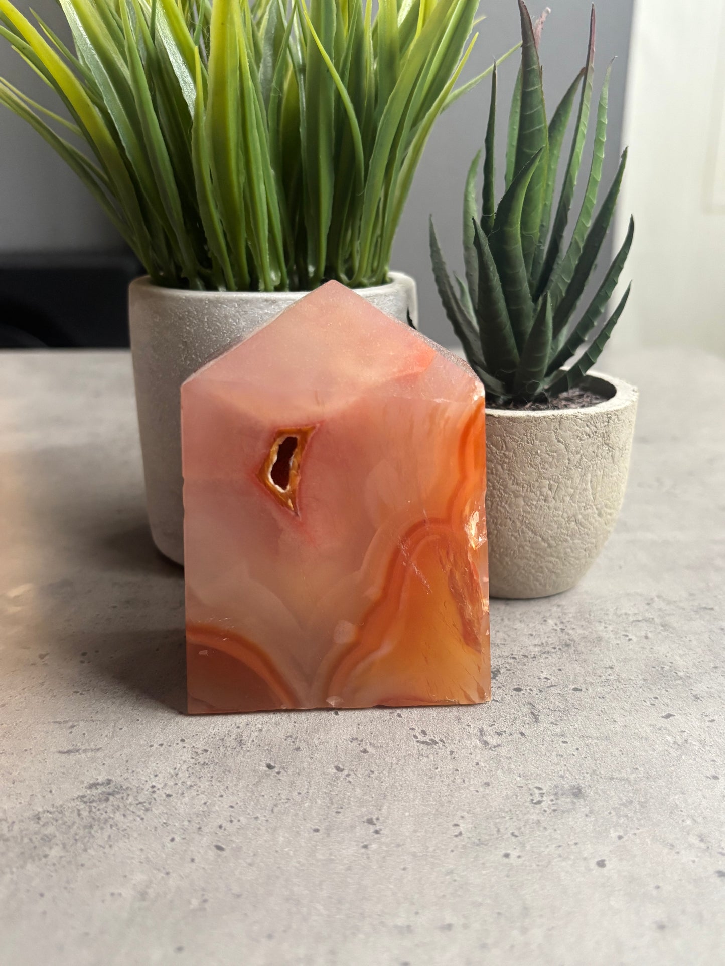 DRUZY CARNELIAN OBELISK Z86