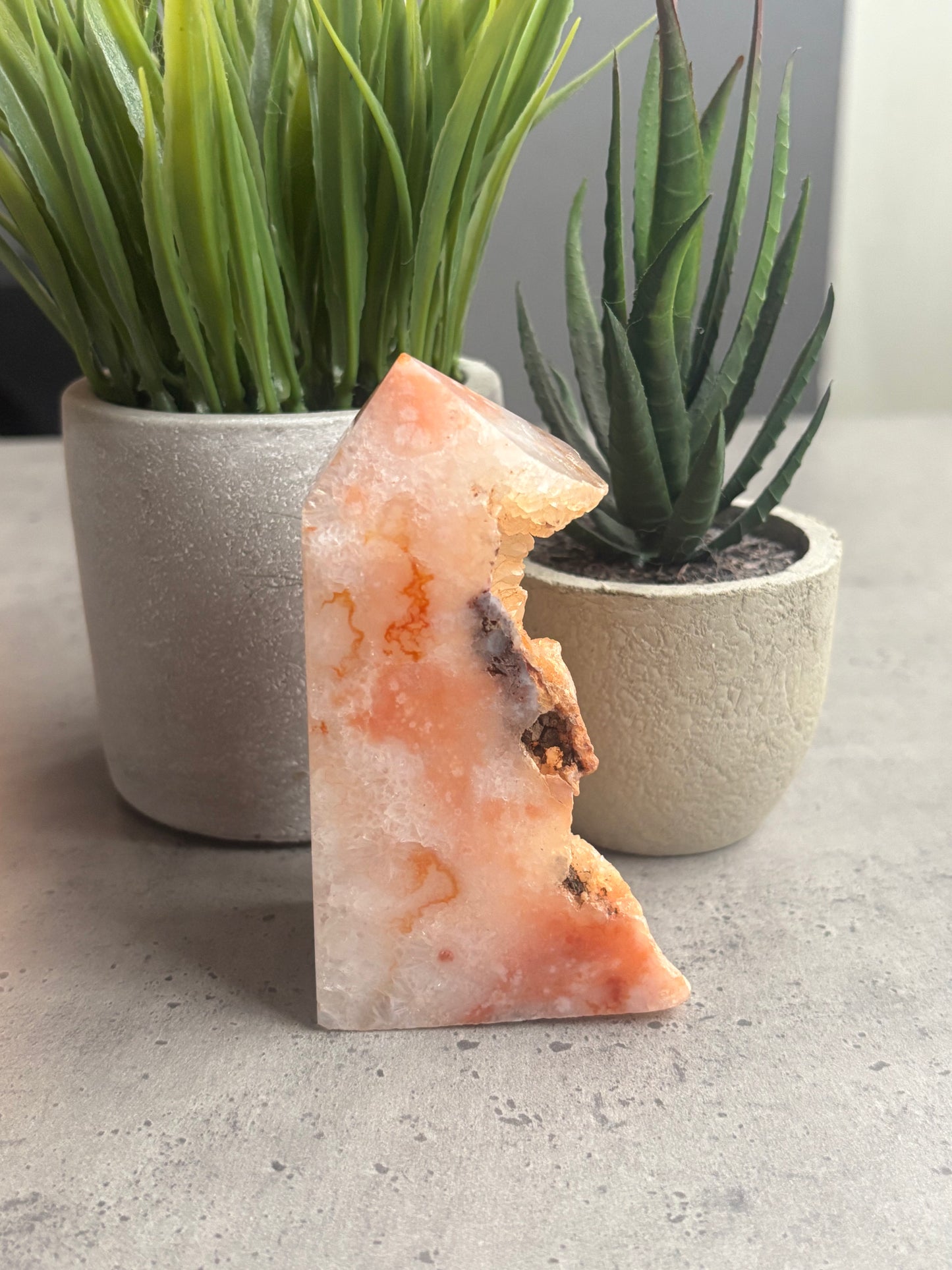 DRUZY CARNELIAN OBELISK T62