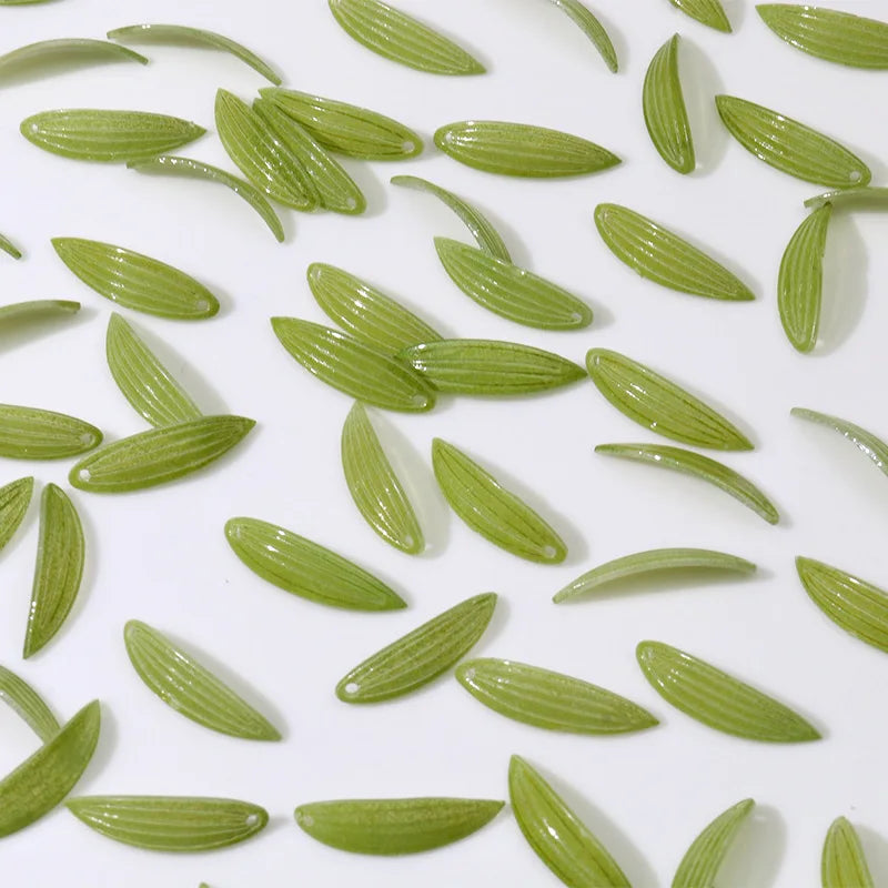 5Pcs Green Leaf Resin Beads