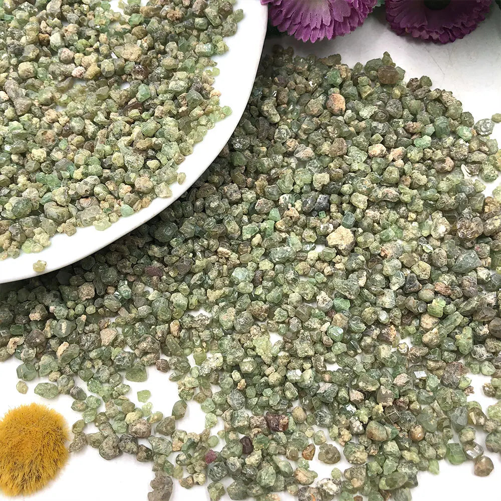 50g/Pack Natural Raw Demantoid Garnet Chips