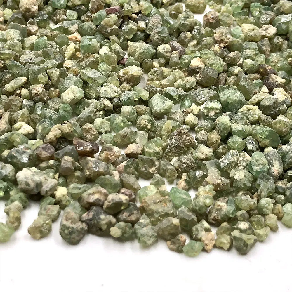 50g/Pack Natural Raw Demantoid Garnet Chips